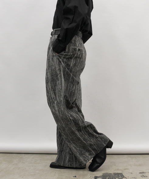 H163 / 着用サイズ:M スミクロ 着用トップス:218518