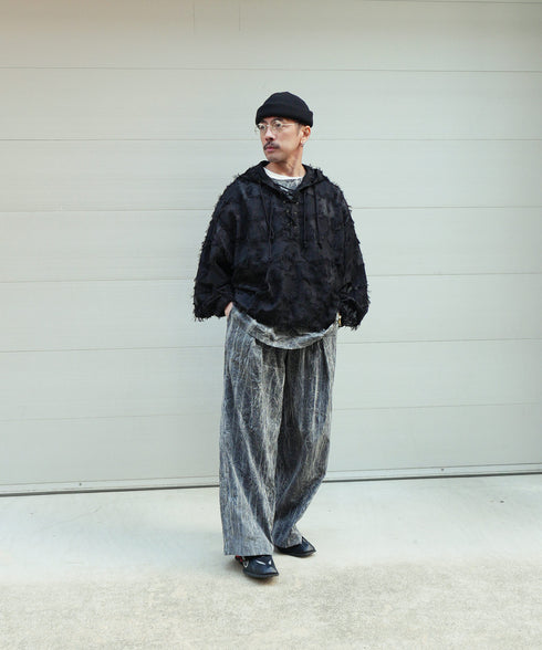 H163 / 着用サイズ:M スミクロ 着用トップス:217630 着用インナー:217615