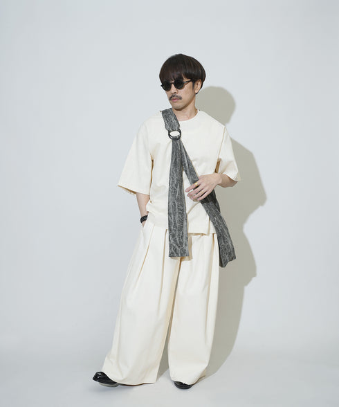 H163 / 着用サイズ: F*スミクロ ニット:217674 ボトムス:217634