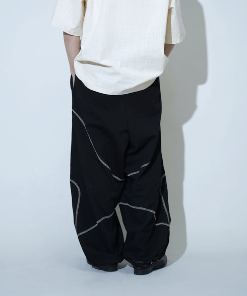 H163 / 着用サイズ: S*ブラック トップス:217646