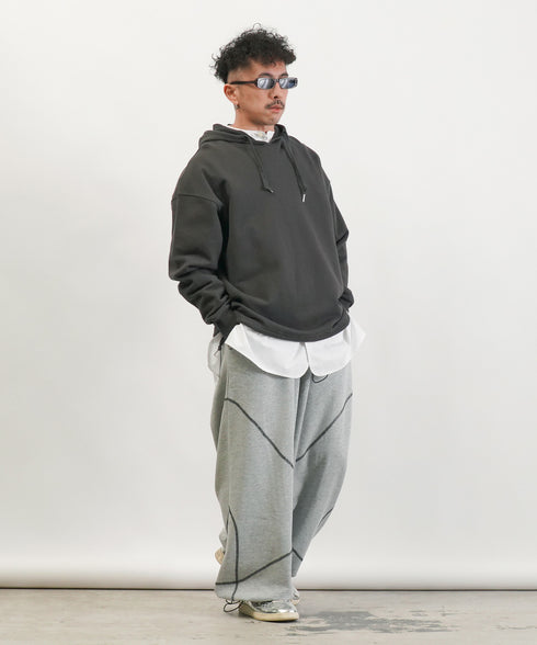 H163 / 着用サイズ:M アッシュグレー 着用トップス:218729 着用インナー:217674