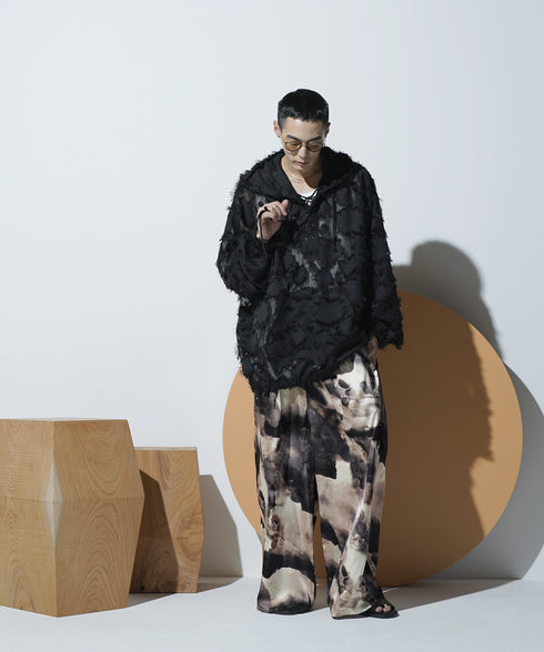 H178 / 着用サイズ: L*ブラック トップス:217630