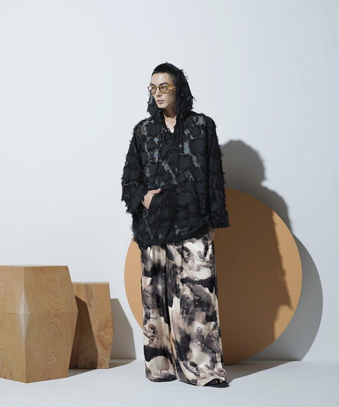 H178 / 着用サイズ: L*ブラック トップス:217630