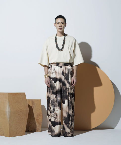 H178 / 着用サイズ: L*ブラック トップス:217674