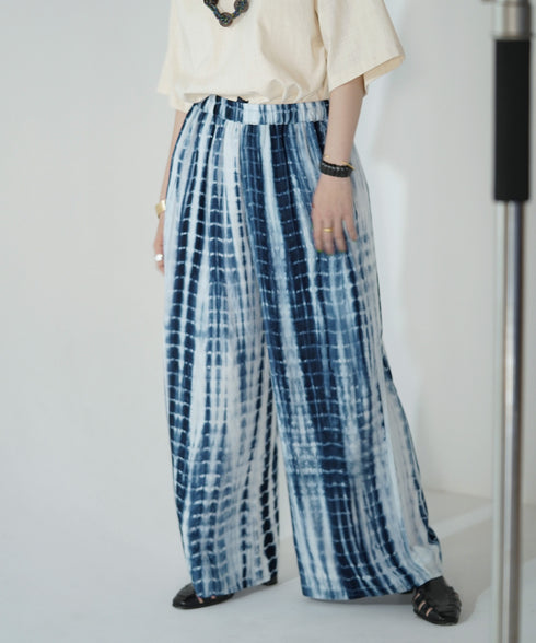 H167 / 着用サイズ: M*コバルトブルー トップス:217646