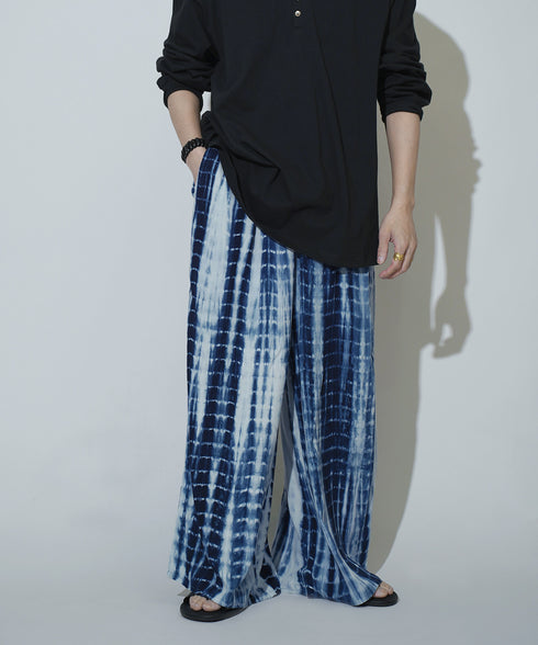 H163 / 着用サイズ: M*コバルトブルー トップス:217648