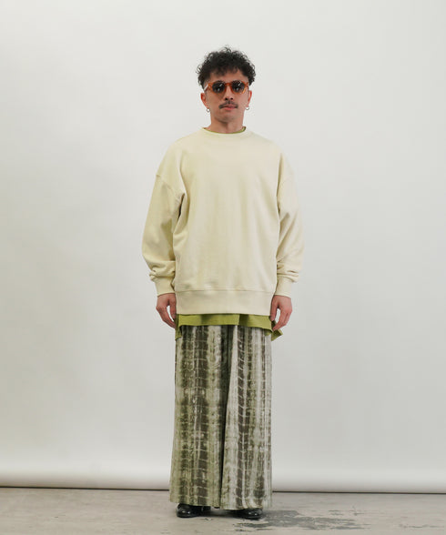 H163 / 着用サイズ:M モスグリーン 着用トップス:218733 着用インナー:217674