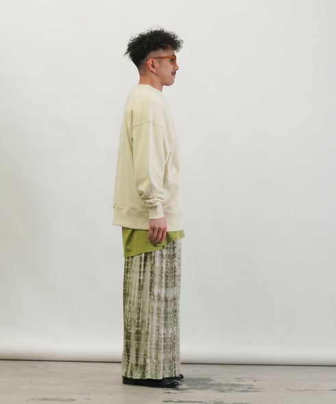 H163 / 着用サイズ:M モスグリーン 着用トップス:218733 着用インナー:217674