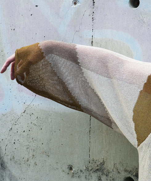 H163 / 着用サイズ:S キャメル 着用アウター:217613 着用インナー:217732 着用ボトムス: