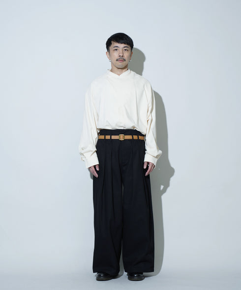 H163 / 着用サイズ: S*ブラック トップス:217159