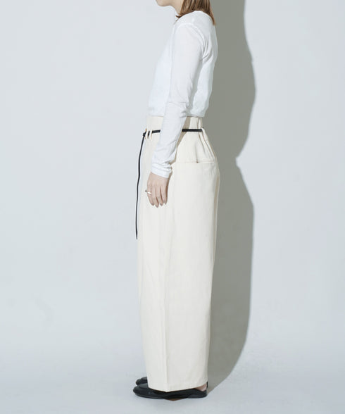 H158 / 着用サイズ: XS*アイボリー