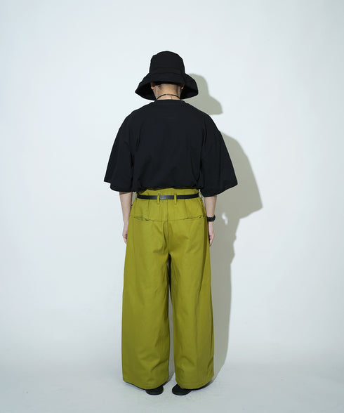 H163 / 着用サイズ: S*グリーン トップス:217646