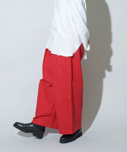 H161 / 着用サイズ:XS レッド