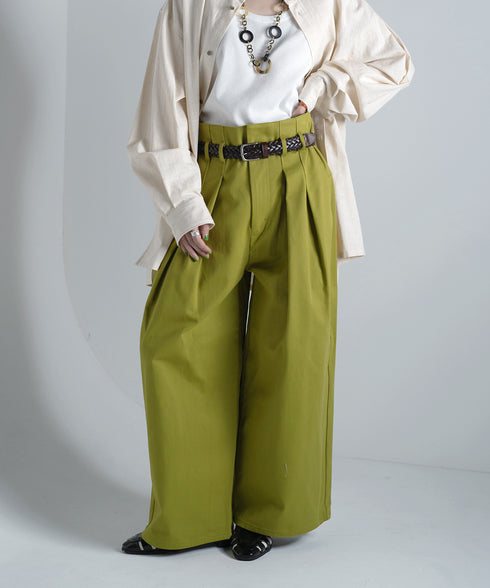 H167 / 着用サイズ:M グリーン 着用トップス:217645 着用インナー:217749