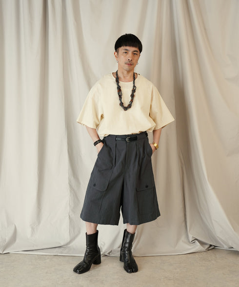 H163 / 着用サイズ: M*チャコール トップス:217646