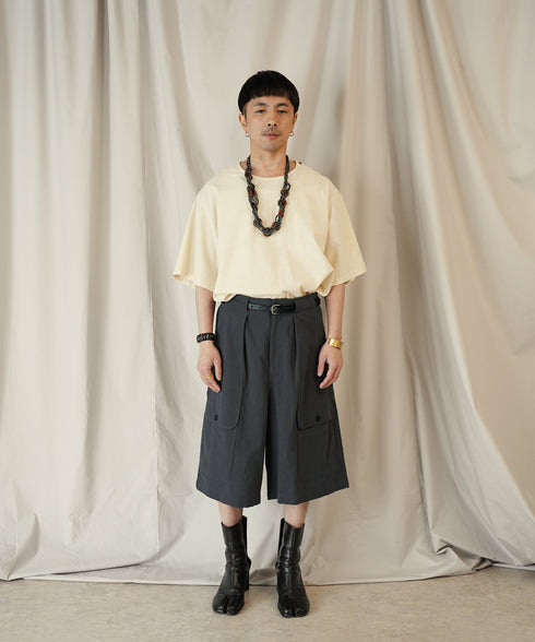 H163 / 着用サイズ: M*チャコール トップス:217646