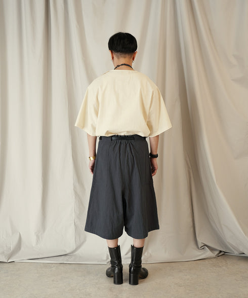 H163 / 着用サイズ: M*チャコール トップス:217646