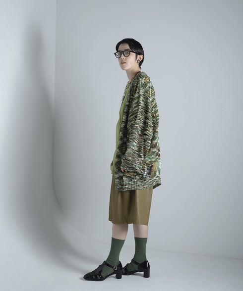 H167 / 着用サイズ: M*グリーン トップス:217674 ボトムス:217612