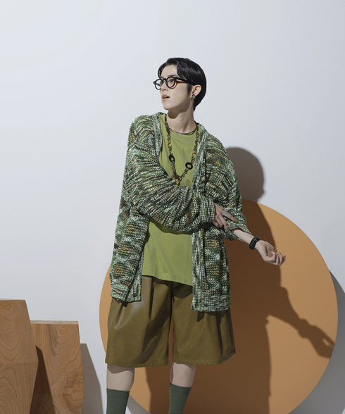 H167 / 着用サイズ: M*グリーン トップス:217674 ボトムス:217612