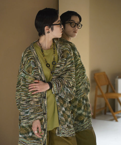 H167 / 着用サイズ: M*グリーン トップス:217674 ボトムス:217612