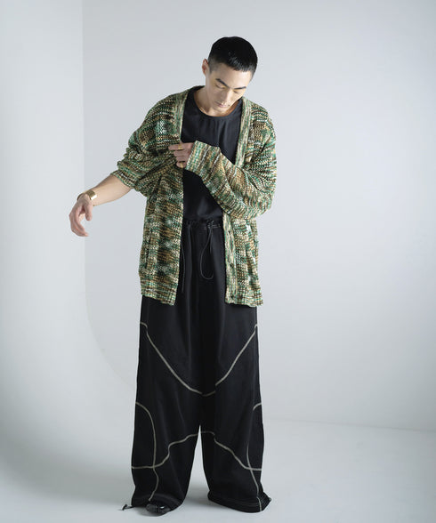 H178 / 着用サイズ: L*グリーン トップス:217646 ボトムス:217618