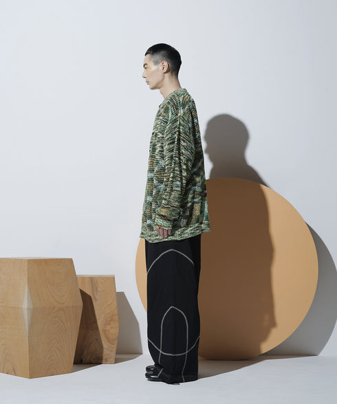 H178 / 着用サイズ: L*グリーン トップス:217646 ボトムス:217618