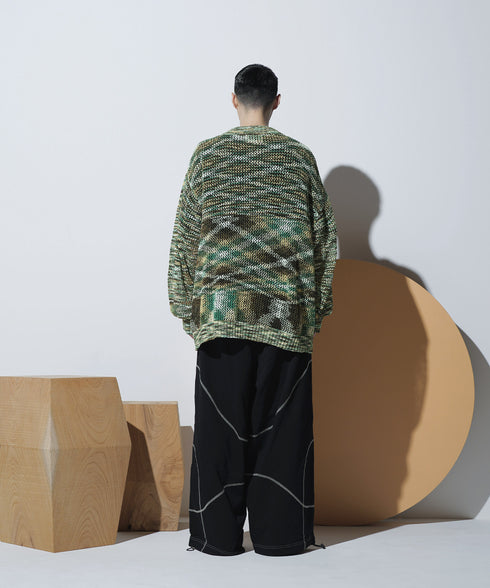 H178 / 着用サイズ: L*グリーン トップス:217646 ボトムス:217618