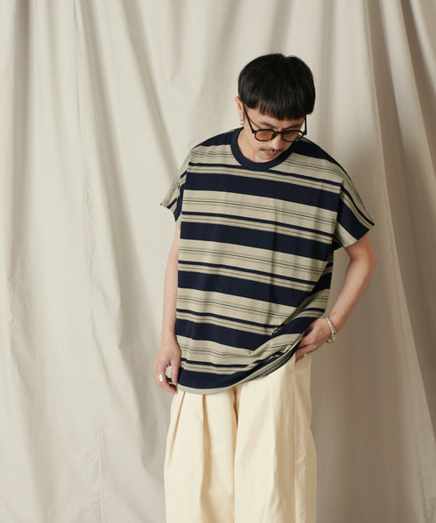 クルーネック BOXシルエット クラシック マルチボーダー カットソー