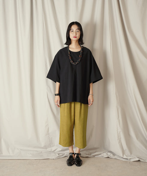 H169 / 着用サイズ: M*ブラック ボトムス:218013