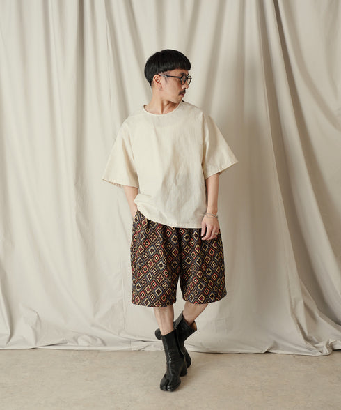 H163 / 着用サイズ: S*オフホワイト ボトムス:217612