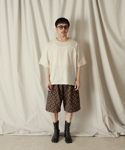 H163 / 着用サイズ: S*オフホワイト ボトムス:217612