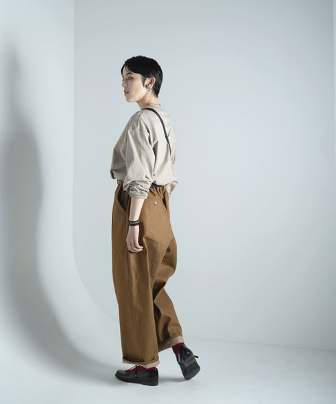 H167 / 着用サイズ: M*ブラウン トップス:217648