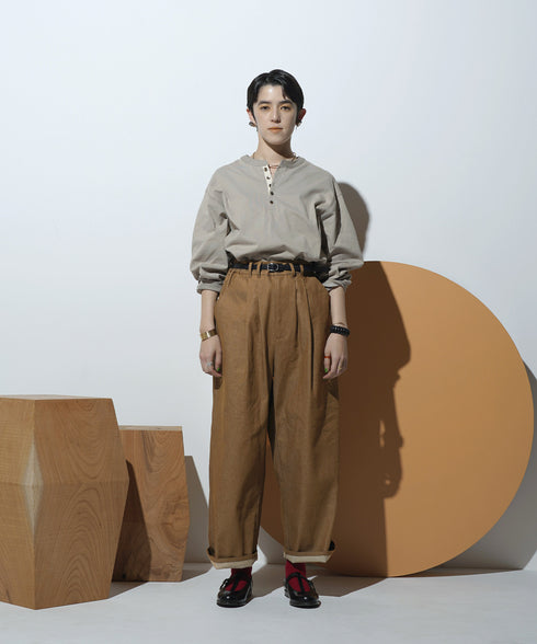 H167 / 着用サイズ: M*ブラウン トップス:217648