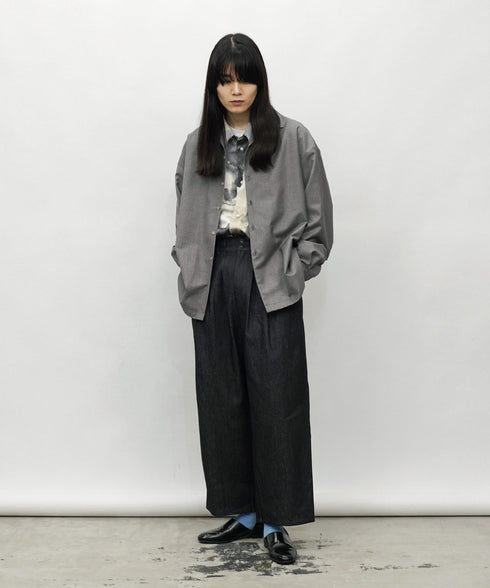 H177 / 着用サイズ:M インディゴ 着用トップス:218707 着用インナー:217621