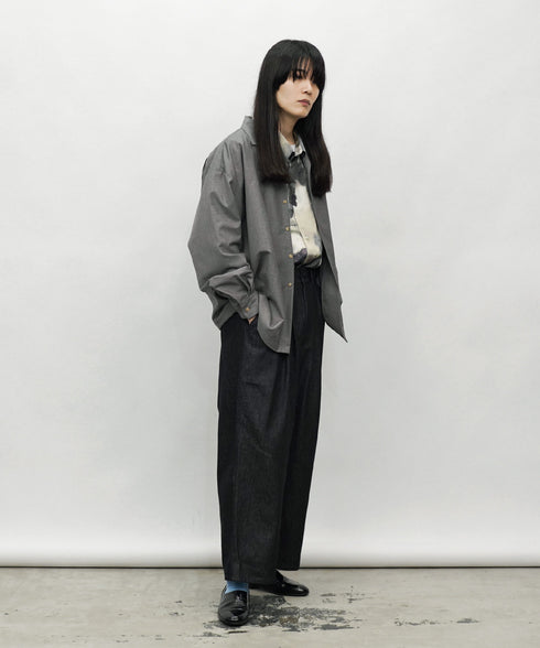 H177 / 着用サイズ:M インディゴ 着用トップス:218707 着用インナー:217621