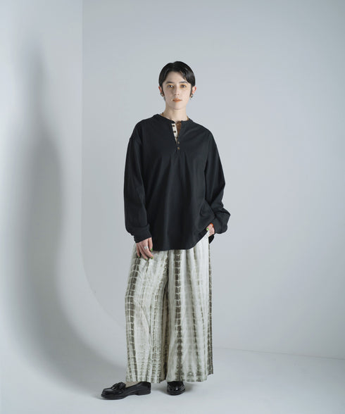 H167 / 着用サイズ: M*ブラック ボトムス:217626