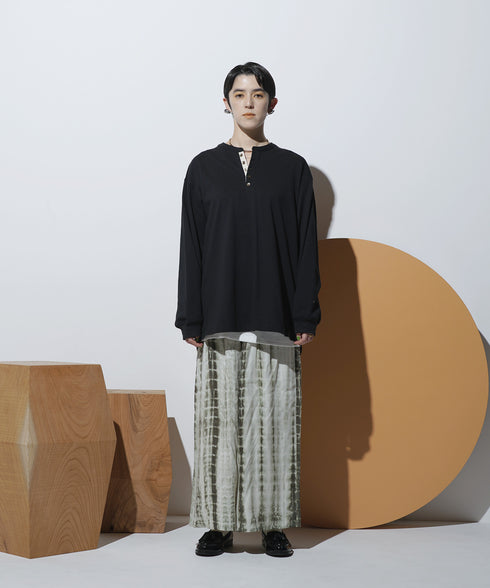 H167 / 着用サイズ: M*ブラック ボトムス:217626