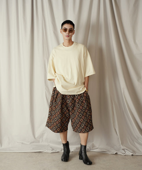 H178 / 着用サイズ: L*クリーム ボトムス:217612