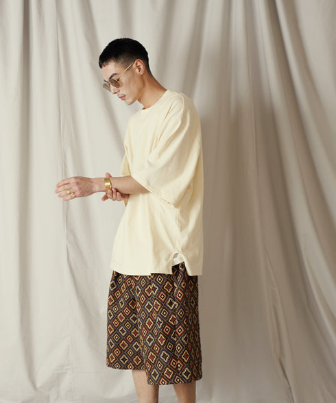 H178 / 着用サイズ: L*クリーム ボトムス:217612