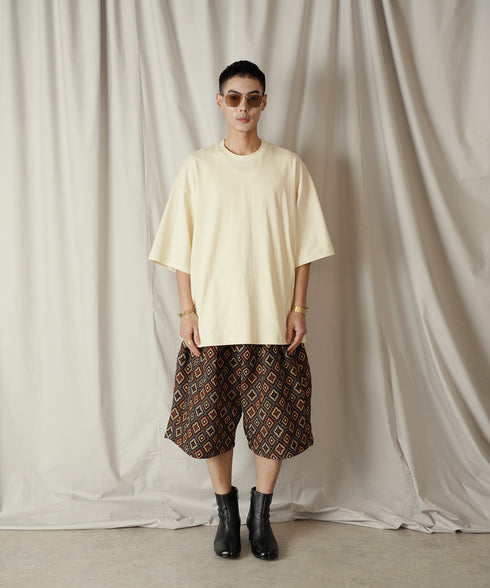 H178 / 着用サイズ: L*クリーム ボトムス:217612