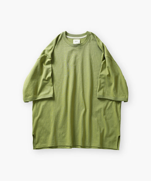 ライトオリーブ