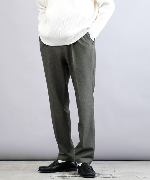 チャコールグレー MODEL : GO 180cm 66kg Lsize