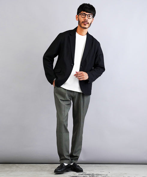 チャコールグレー MODEL : GO 180cm 66kg Lsize