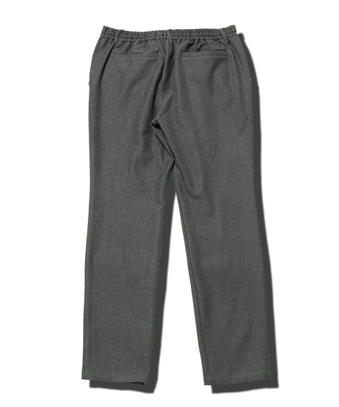 チャコールグレー