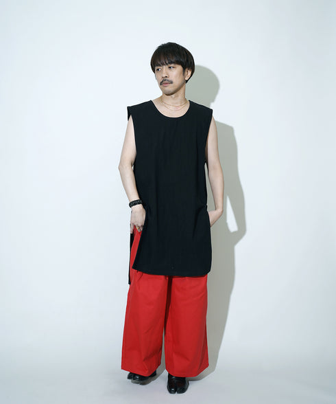 H167 / 着用サイズ: M*ブラック系1(無地) ボトムス:217626