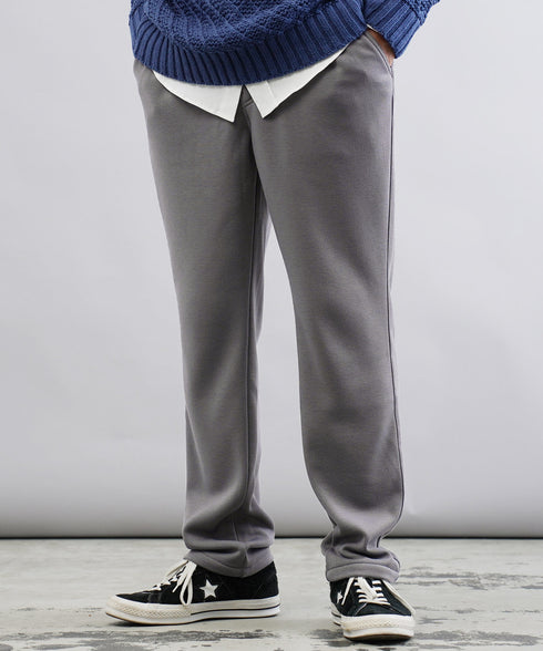 チャコールグレー MODEL : GO 180cm 66kg Lsize