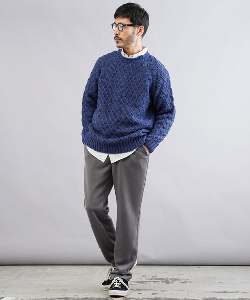 チャコールグレー MODEL : GO 180cm 66kg Lsize