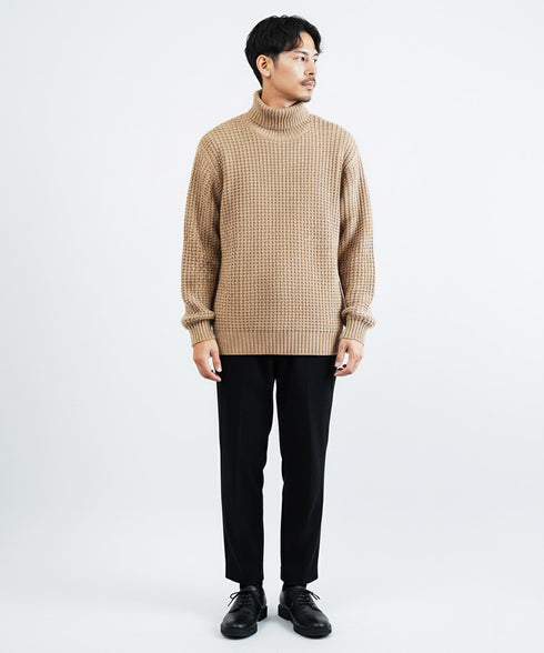 ビッグワッフルタートルネックニットセーター