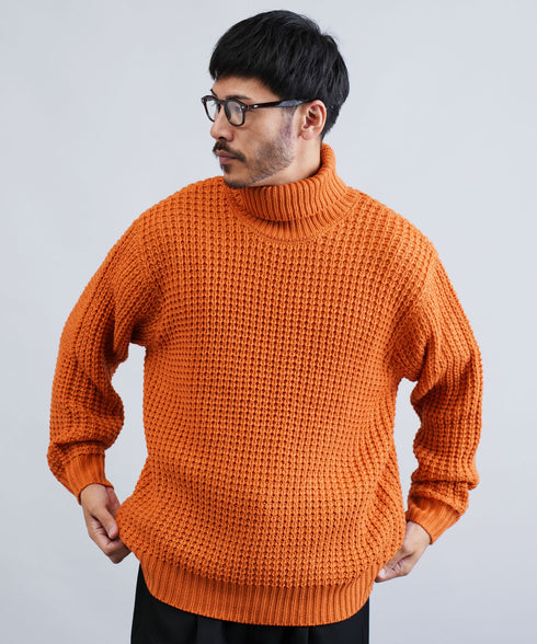 オレンジ MODEL : GO 180cm 66kg Lsize