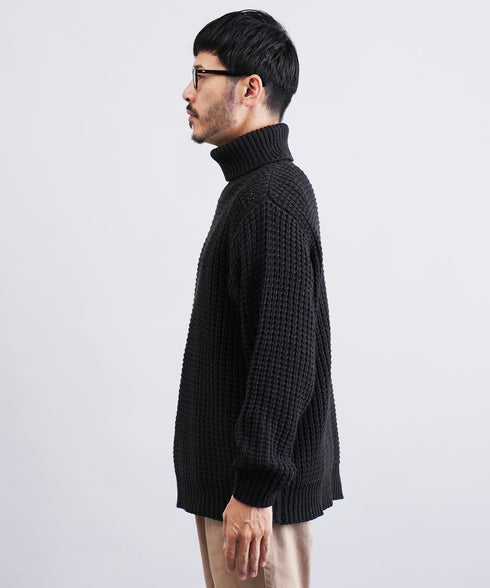 ブラック MODEL : GO 180cm 66kg Lsize